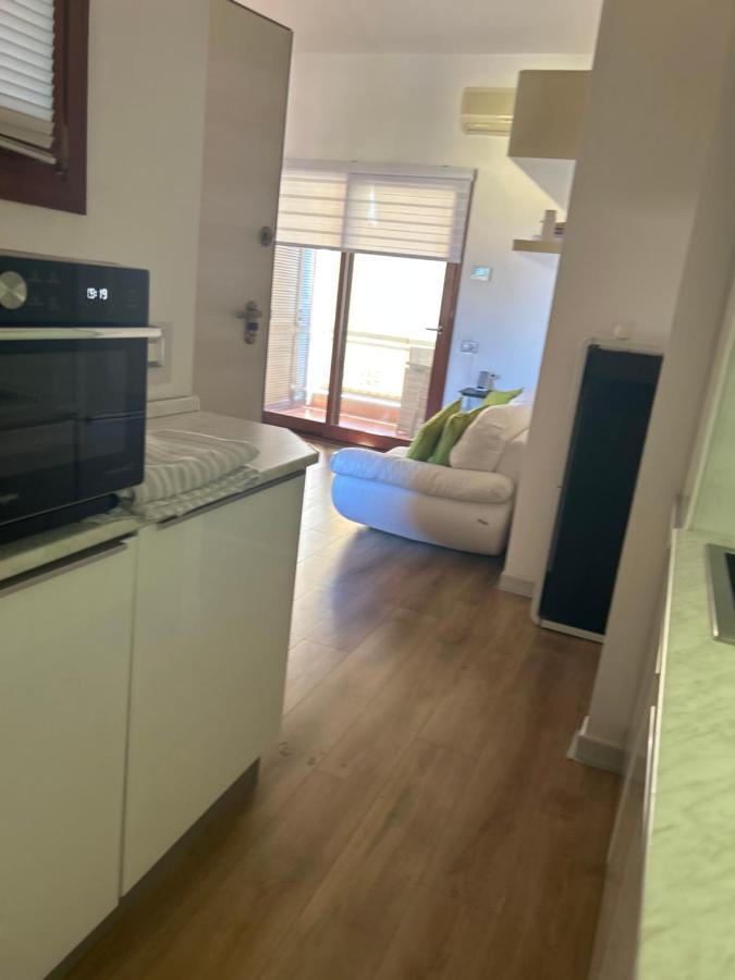 P. Home La Maddalena  エクステリア 写真