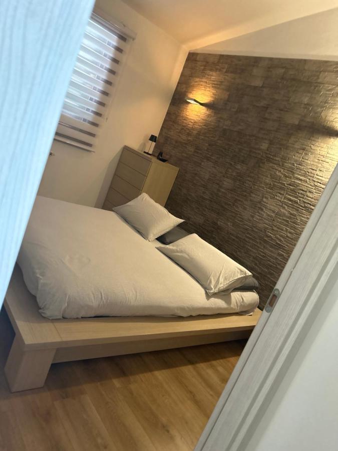 P. Home La Maddalena  エクステリア 写真